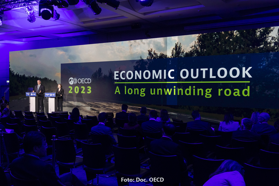 OECD Pangkas Outlook Pertumbuhan Global 2024, Inflasi Masih jadi Catatan